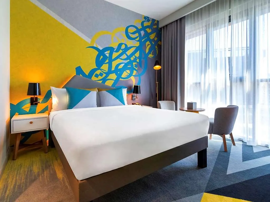 Hotel Ibis Styles Dubai Deira 0*,